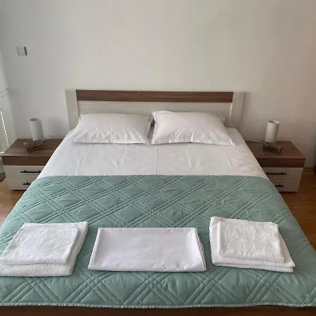 First Line On The Cosy Sea Paradise Kavarna