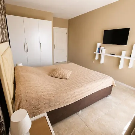 Apartamento First Line On The Cosy Sea Paradise *
