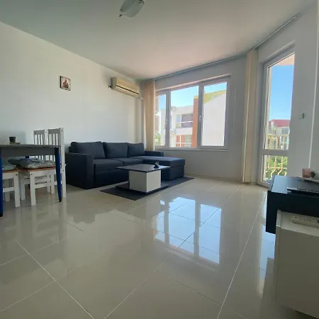 Апартамент First Line On The Cosy Sea Paradise Каварна