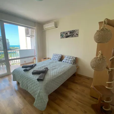 Апартамент First Line On The Cosy Sea Paradise Каварна