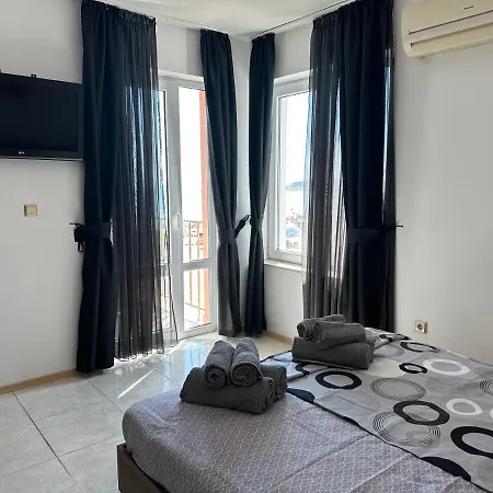 First Line On The Cosy Sea Paradise Kavarna