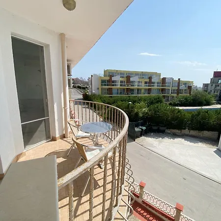 First Line On The Cosy Sea Paradise * Kavarna